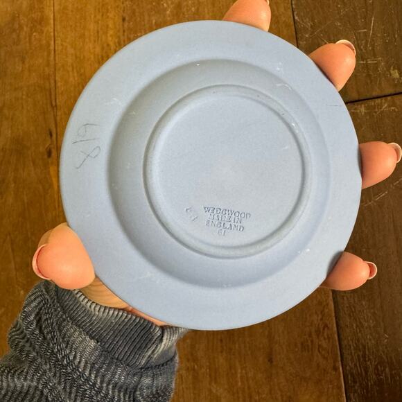 Wedgwood England Blue Jasperware 4.5" Small Trinket Tray plate - Picture 4 of 4